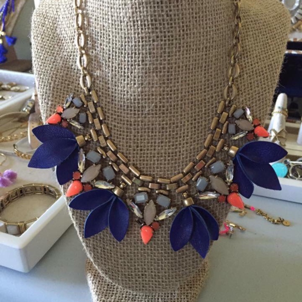 Melia Necklace